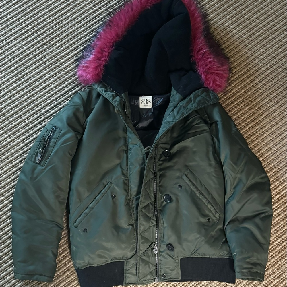 Army color winter jacket with pink fur